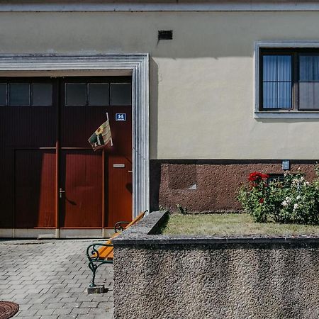 Das Kleine Haus บรายเทนบรุนน์ ภายนอก รูปภาพ